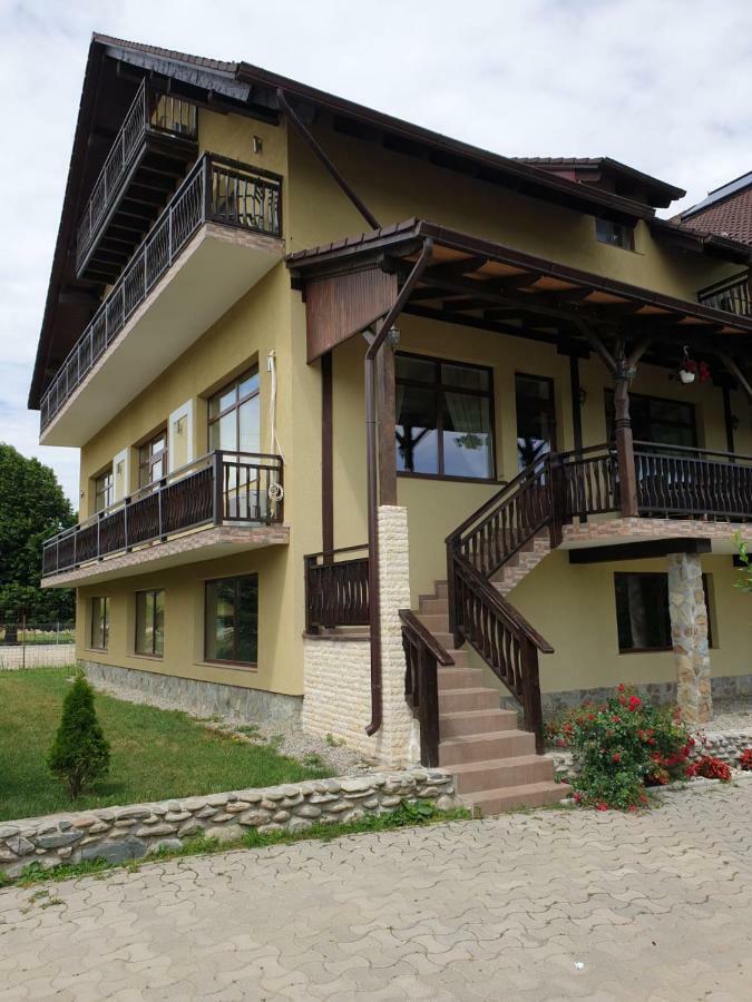 Pensiunea Roua Muntilor Симбета-де-Сус Екстер'єр фото